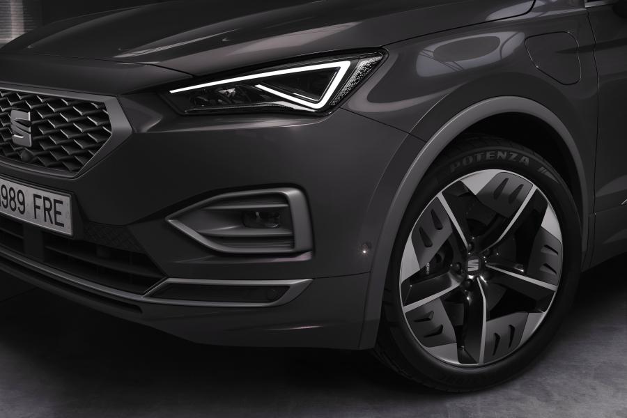Детали экстерьера Seat Tarraco FR PHEV 2019 года  (WW) (фото 2 из 13)